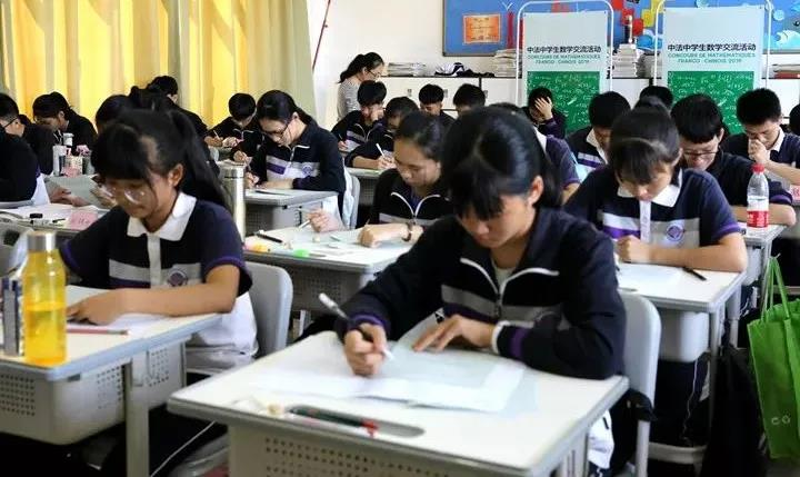 使用排课软件可以给学校带来哪些益处
