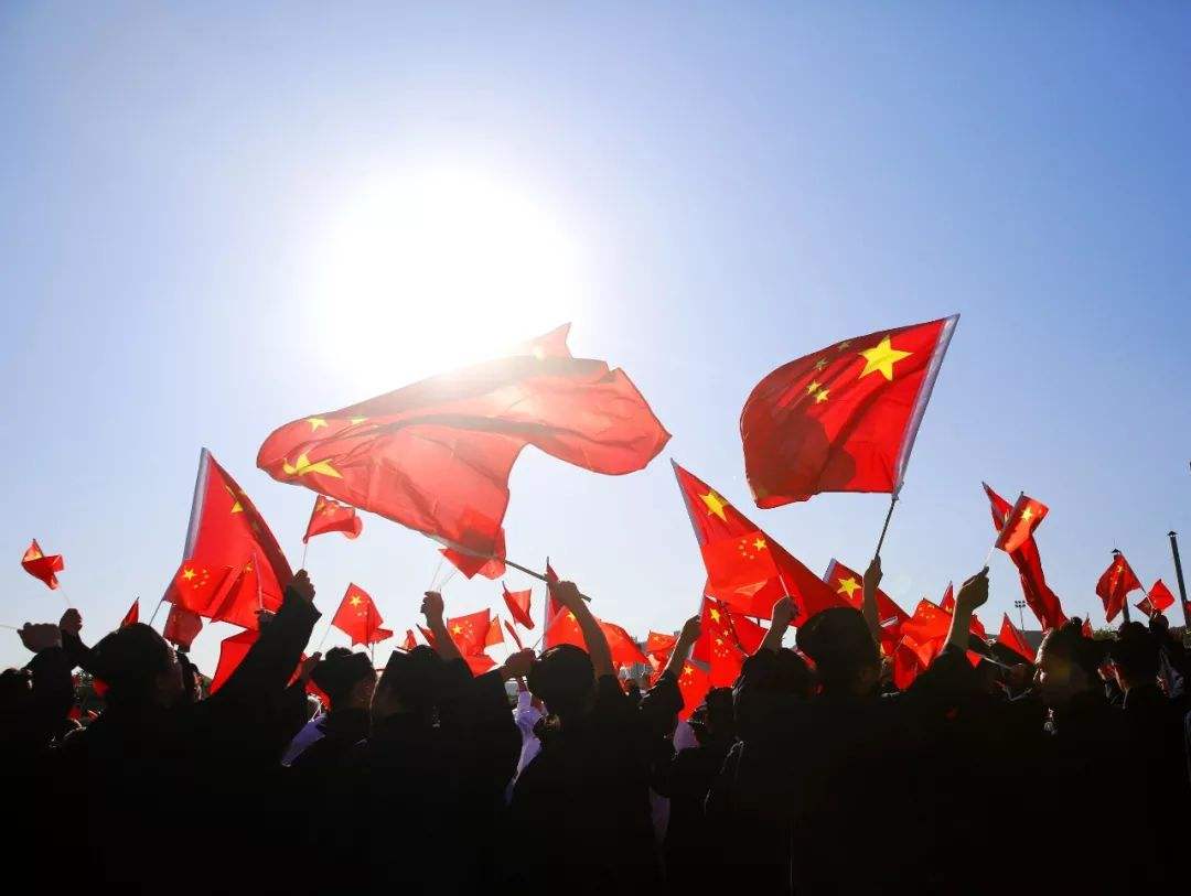 礼赞70年 | 中国教育学会会长钟秉林撰文：书写新中国教育变革史诗