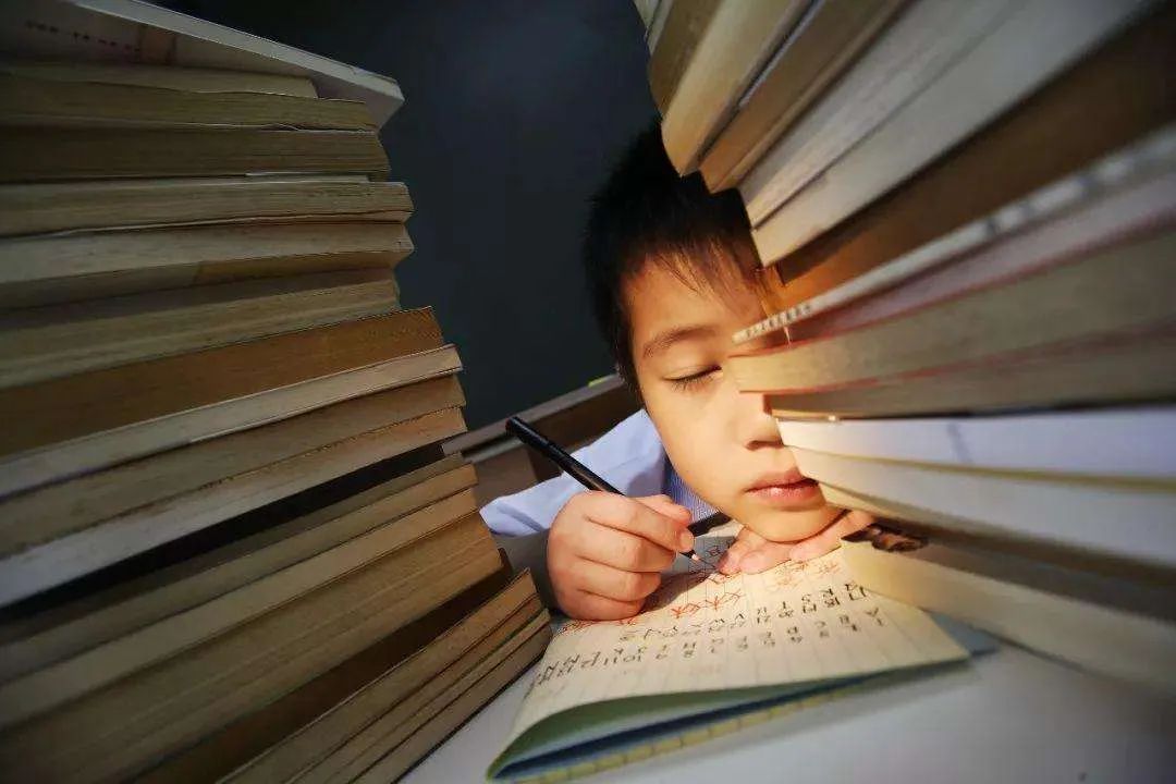 “双减”一年成效显，中小学对作业设计与管理的探索与思考